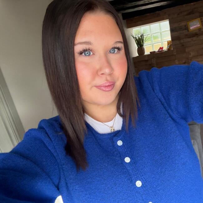 Babysitter in Leicester: Avie
