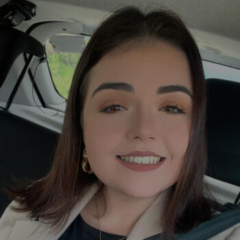 Babysitter Job in Mafra: Babysitter Job Mariana