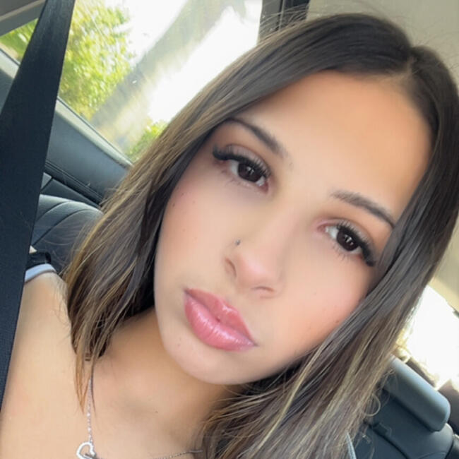 Babysitter in Melbourne: Eva