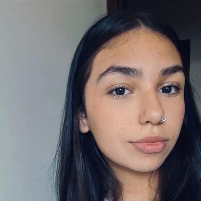 Babysitter in Paranaguá: Sabrina