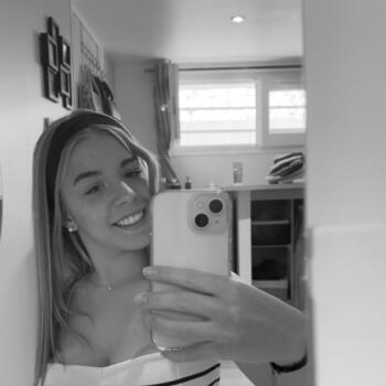 Baby-sitter à Hermeville: Jade