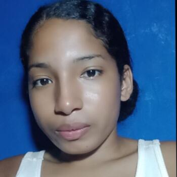 Babysitter in Playa Leona: Daynir