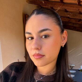 Babysitter in Levallois-Perret: Emmy