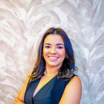 Babá em Recife: Larissa