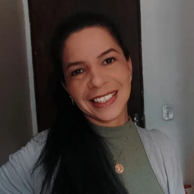 Babysitter in Guararema: Daiane