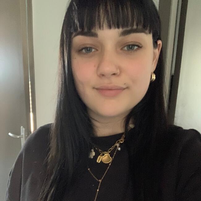 Babysitter in Châtenay-Malabry: Emma