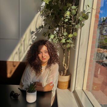 Babysitter in The Hague: Maria chiara
