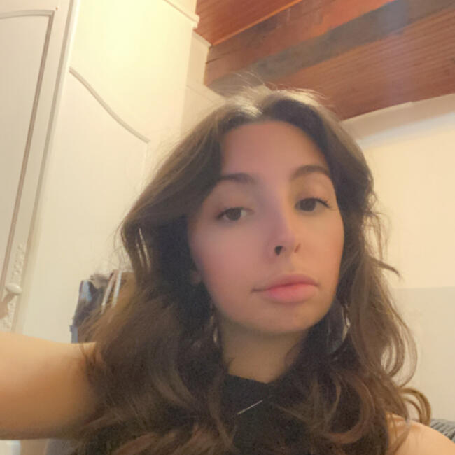 Babysitter in Montélimar: Clara