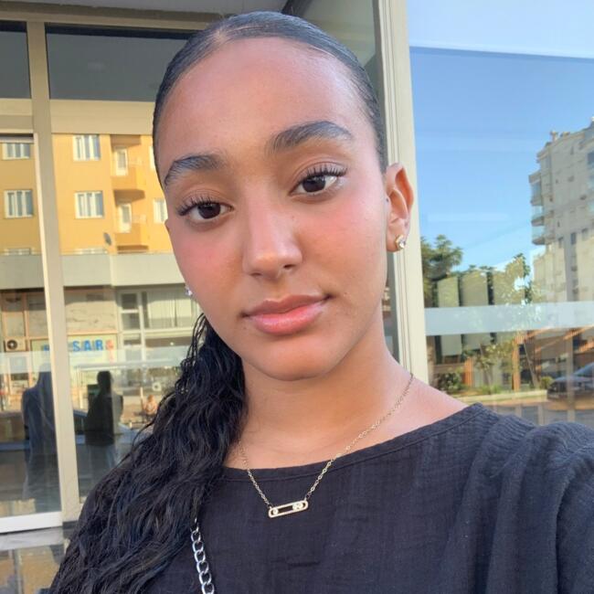 Babysitter in Rillieux-la-Pape: Nihel