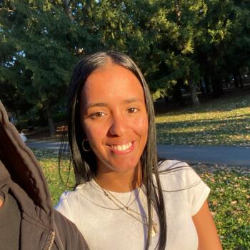 Baby-sitter in Montréal: Roxana