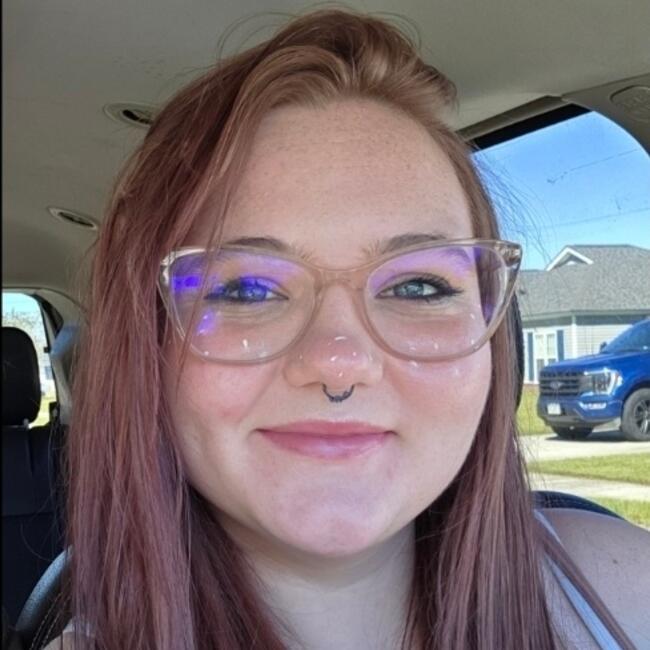 Babysitter in Richmond Hill: Lizzy