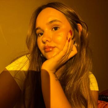 Auklė Valensija: Ines