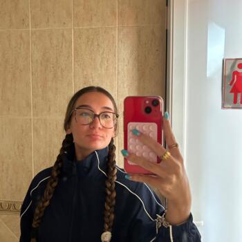 Babysitter in Boulogne-Billancourt: Salomé