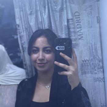 جليسة أطفال القنيطرة: نسيمة