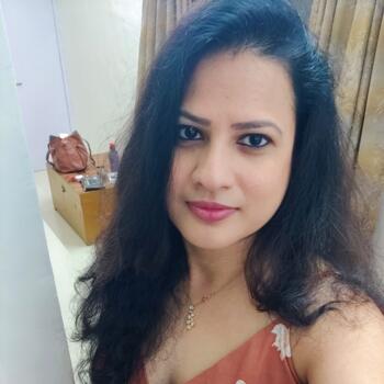 Childminder job in Delhi: babysitting job Sharmistha