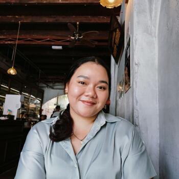 Pengasuh di Siburan: Melissa