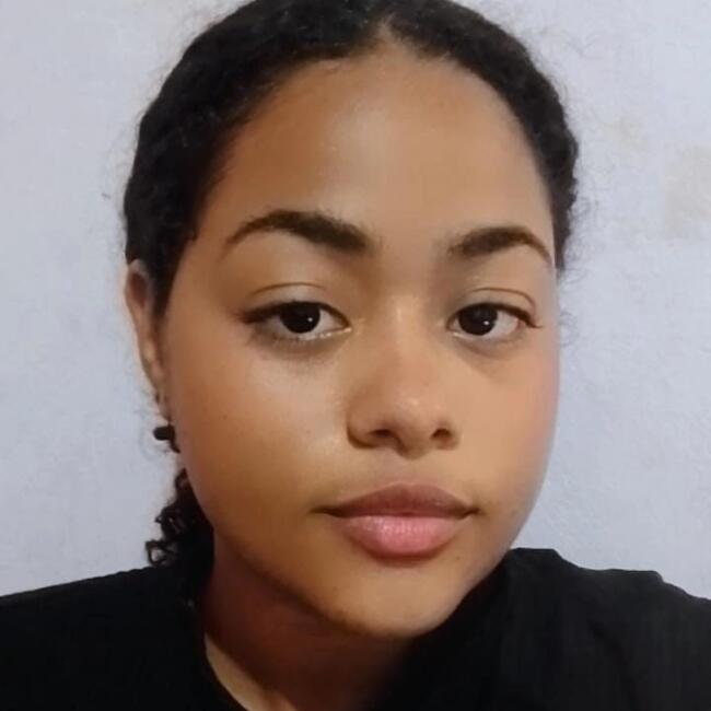 Babá em Petrolina: Laize Braga