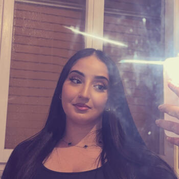 Babysitter a Maranello: Siham