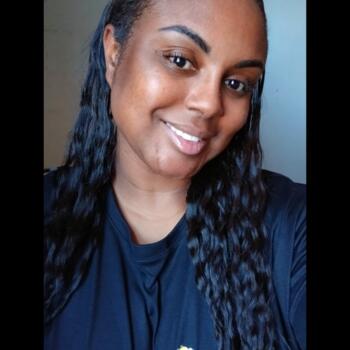 Babysitter in Criciúma: Fernanda