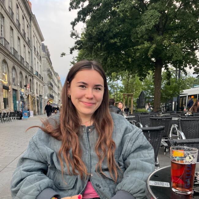 Babysitter in Nantes: Juliette