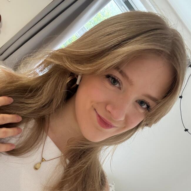 Babysitter in Newcastle upon Tyne: Esme