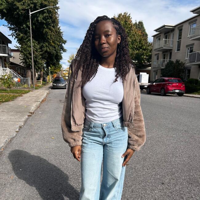 Baby-sitter in Québec: Nawa Phanuelle