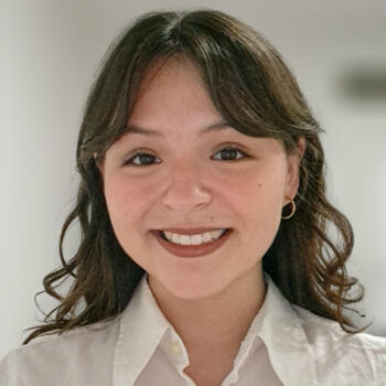 Babysitter in Barcelona: Leslie Yaré