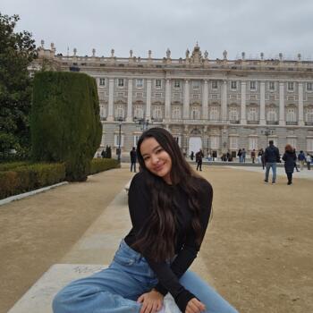 Babysitter Berikon: Selina