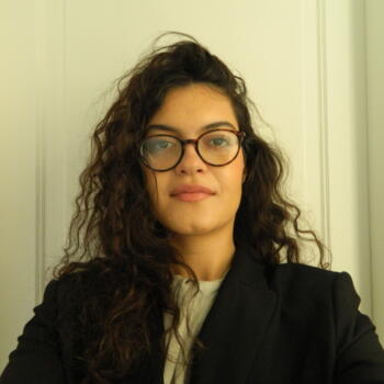 Babysitter in Saint-Mandé: Julia
