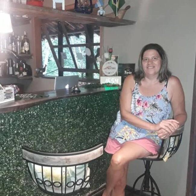 Babá em Rio das Ostras: Irene