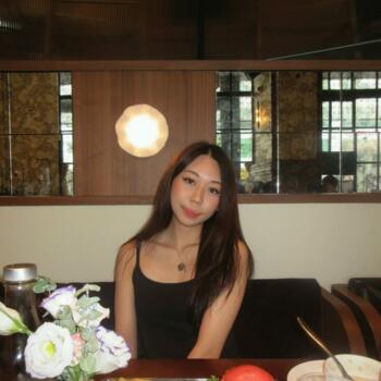 Babysitter in Singapore Island: Ariel