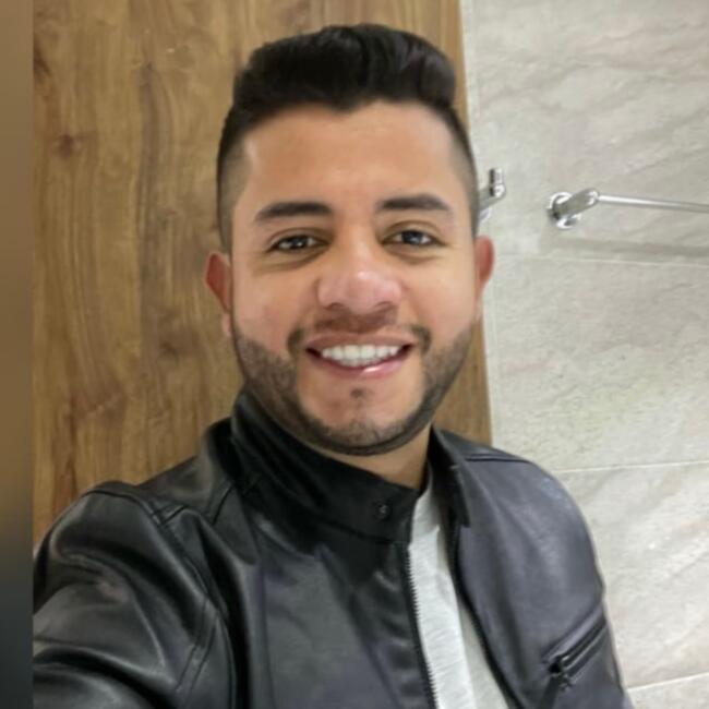 Babysitting job in Chía: Carlos Andres