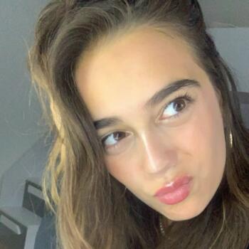Babysitter in Paris: Andreia