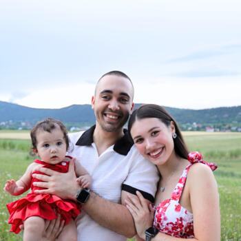 Nanny munka Üröm területén: bébiszitter munka Csenge