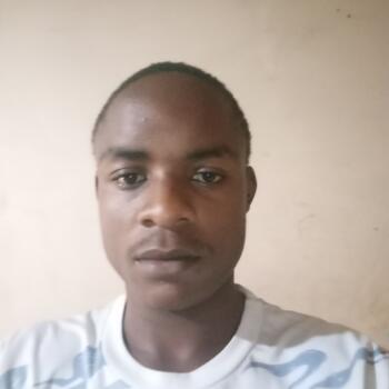 Babysitter Nairobi: Odari