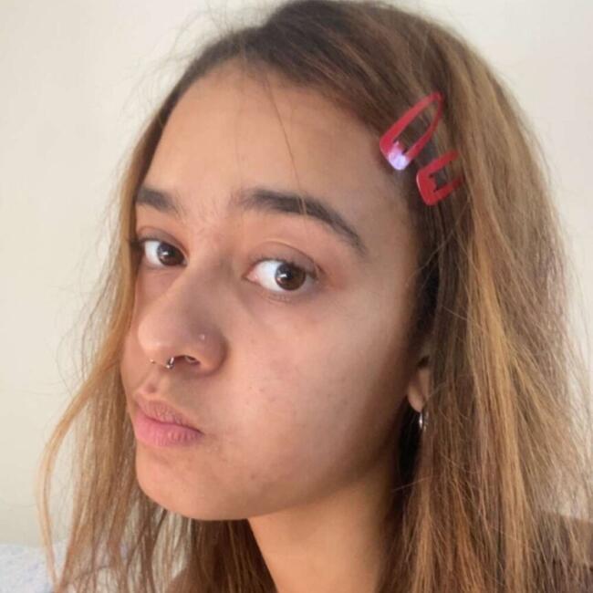 Babysitter in Sydney: Zara