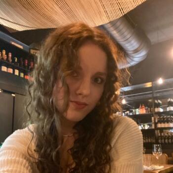 Nounou à Valence: Мария