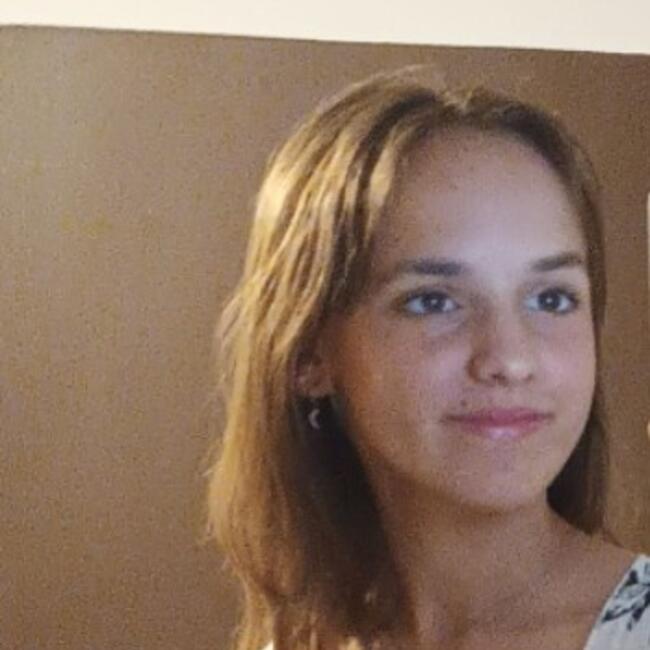 Babysitter in Eyguières: Laura