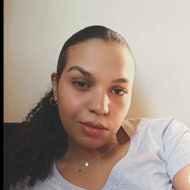Babysitter in Franca: Mirela