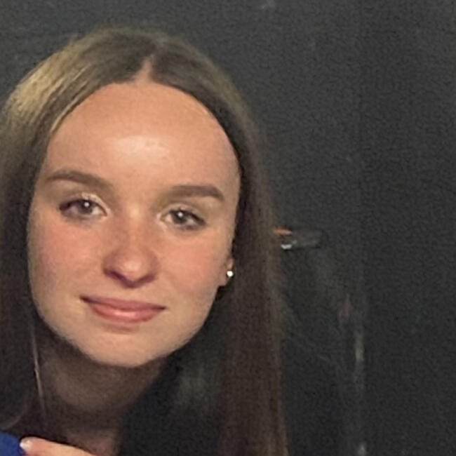 Babysitter in Yvecrique: Laurane