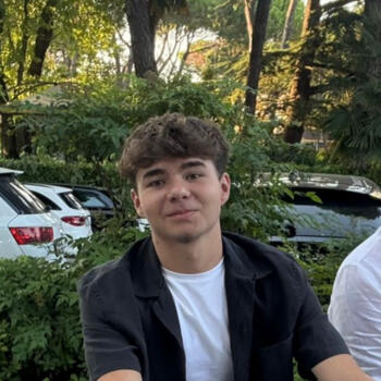 Babysitter in Schengen: Lenni