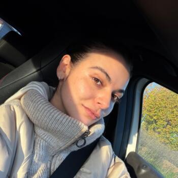 Babysitting job in Dubai: babysitting job Manel