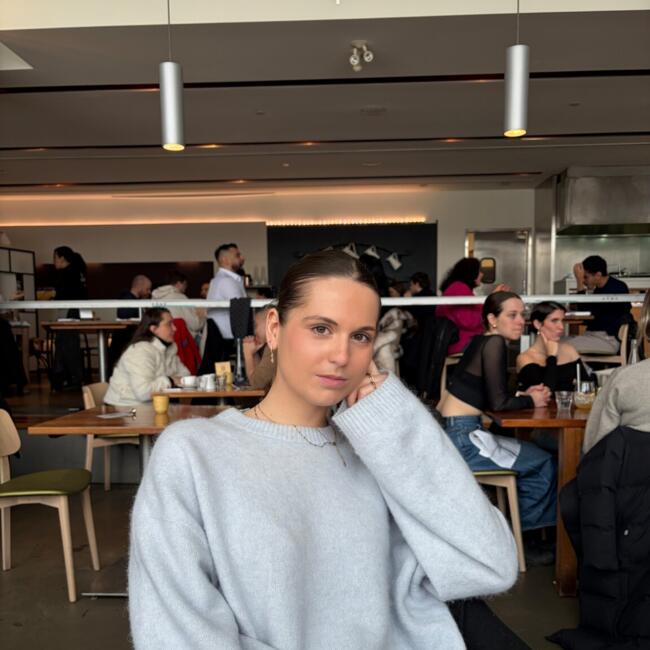 Babysitter in Toronto: Aline