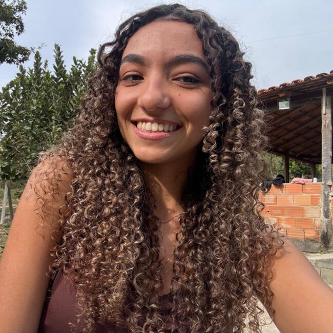 Babysitter in Contagem: Ana Clara