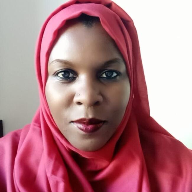 جليسة أطفال في أبوظبي: Sembatya Mariam