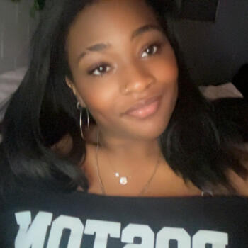 Baby-sitter in Toronto: Nishaya