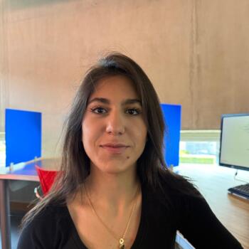 Babysitter in Hoofddorp: Özge