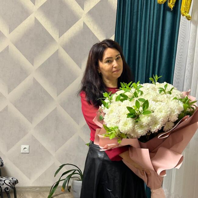 Babysitter in Sireţi: Olga