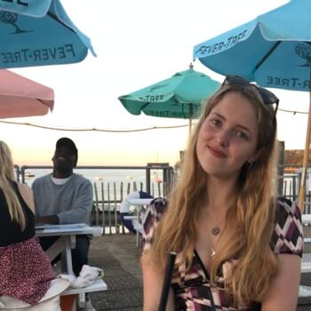 Babysitter in Bristol: Sophie