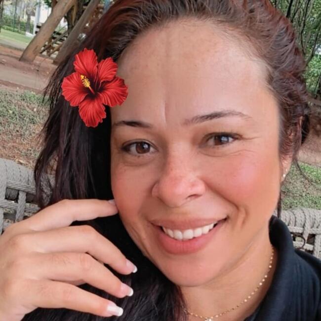 Babá em Cuiabá: LETIANE